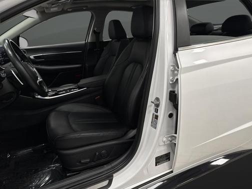 2023 Hyundai SONATA Hybrid Limited