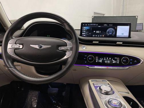 2024 Genesis GV70 2.5T AWD