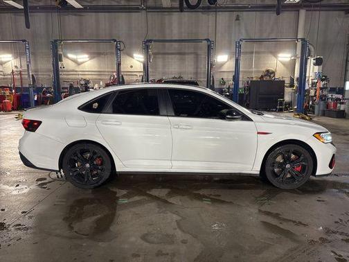 2022 Volkswagen Jetta GLI 2.0T Autobahn