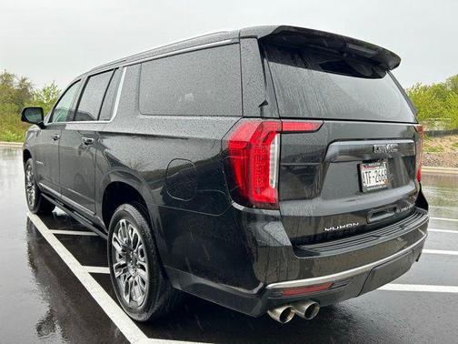 2023 GMC Yukon XL Denali Ultimate