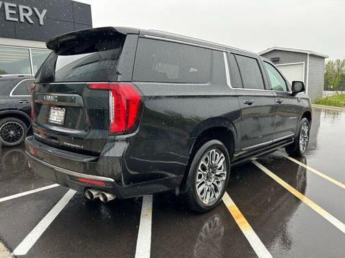 2023 GMC Yukon XL Denali Ultimate