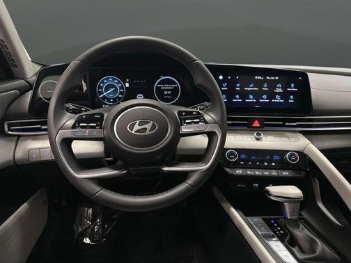 2024 Hyundai ELANTRA HEV Limited