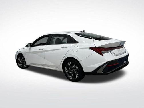 2024 Hyundai ELANTRA HEV Limited