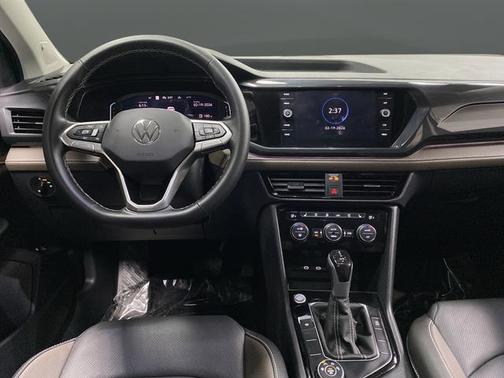 2024 Volkswagen Taos 1.5T SEL