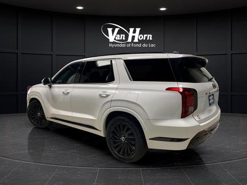 Hyper White 2024 Hyundai PALISADE Calligraphy Night Edition