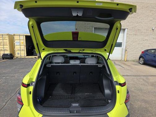 Neoteric Yellow 2025 Hyundai KONA SEL Convenience