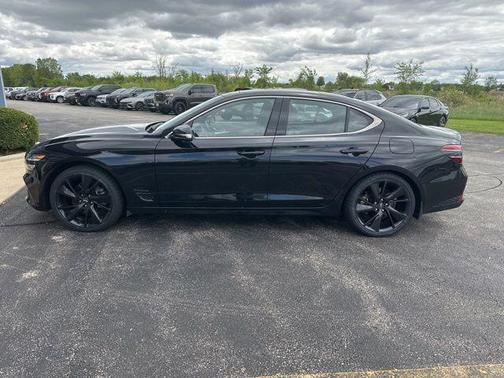 2023 Genesis G70 2.0T AWD