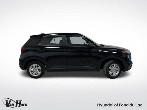 2022 Hyundai VENUE SE