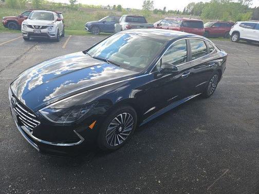 2023 Hyundai SONATA Hybrid Limited