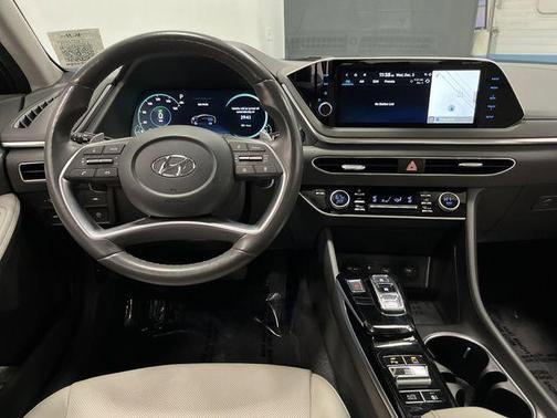 2023 Hyundai SONATA Hybrid Limited