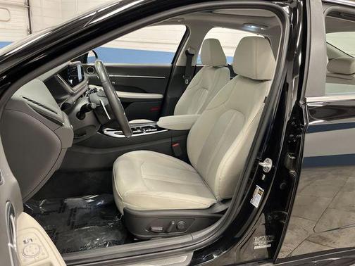 2023 Hyundai SONATA Hybrid Limited