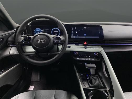 2025 Hyundai ELANTRA HEV Limited