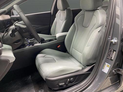 2025 Hyundai ELANTRA HEV Limited