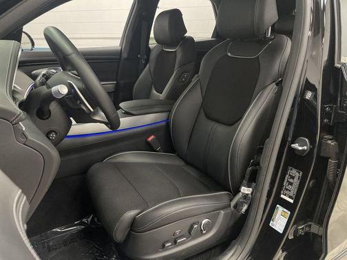 2025 Genesis GV70 2.5T AWD