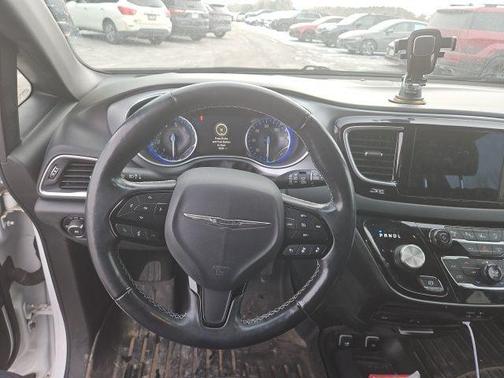 2019 Chrysler Pacifica Touring-L Plus