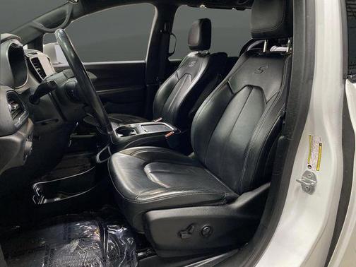 2019 Chrysler Pacifica Touring-L Plus