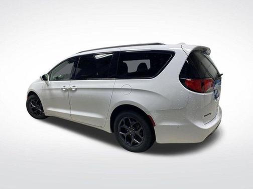 2019 Chrysler Pacifica Touring-L Plus