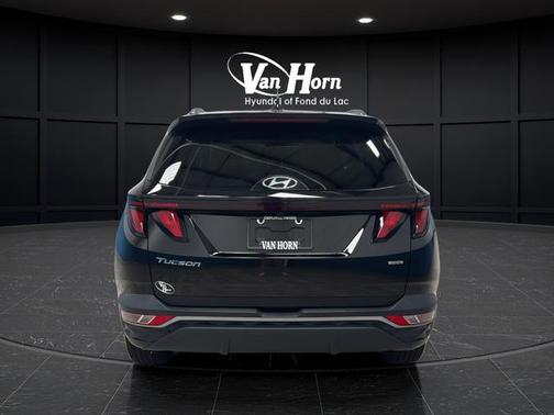 Black Pearl 2024 Hyundai TUCSON SEL