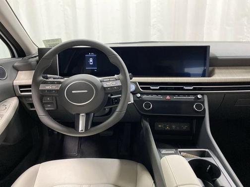 2025 Hyundai SONATA Hybrid SE