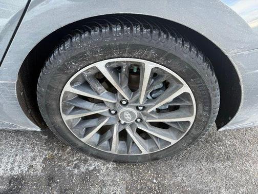 2020 Hyundai SONATA Limited