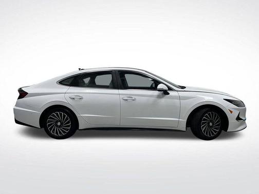 2023 Hyundai SONATA Hybrid Limited