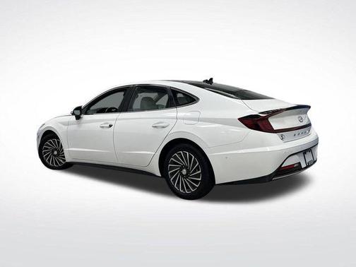 2023 Hyundai SONATA Hybrid Limited