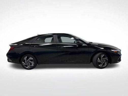 2024 Hyundai ELANTRA HEV Limited