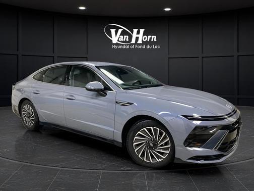 2025 Hyundai SONATA Hybrid SE