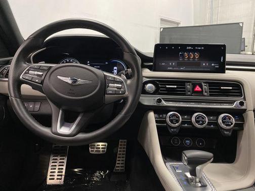 2023 Genesis G70 2.0T AWD