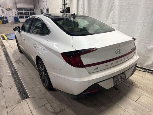 2022 Hyundai SONATA Limited