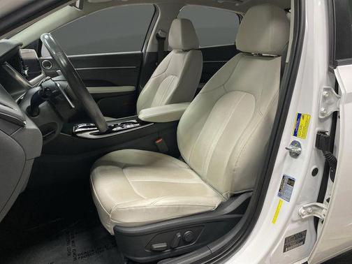 2022 Hyundai SONATA Limited