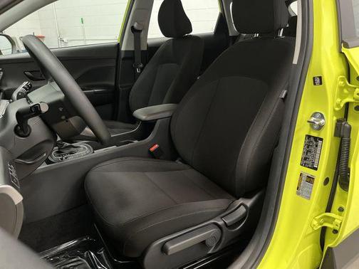 2024 Hyundai KONA SE