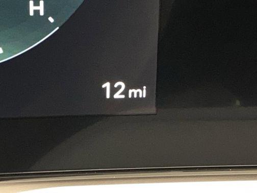 2026 Hyundai SANTA FE HEV SEL Premium