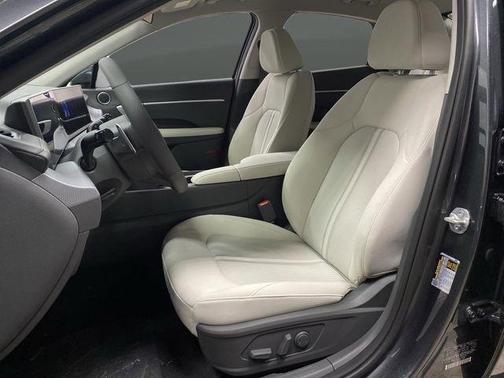 2026 Hyundai SONATA SEL