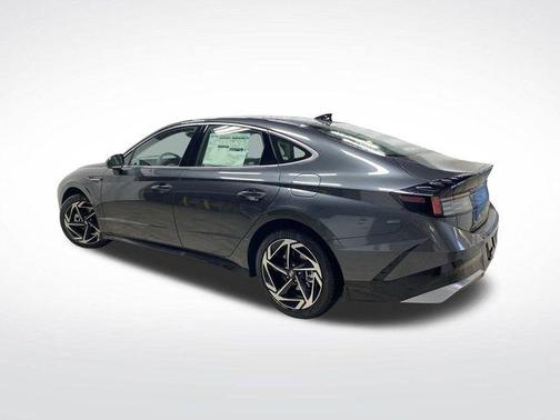 2026 Hyundai SONATA SEL