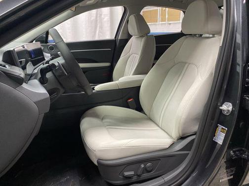 2026 Hyundai SONATA SEL