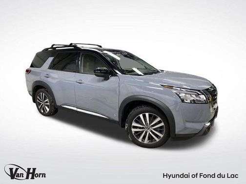 2022 Nissan Pathfinder Platinum 4WD