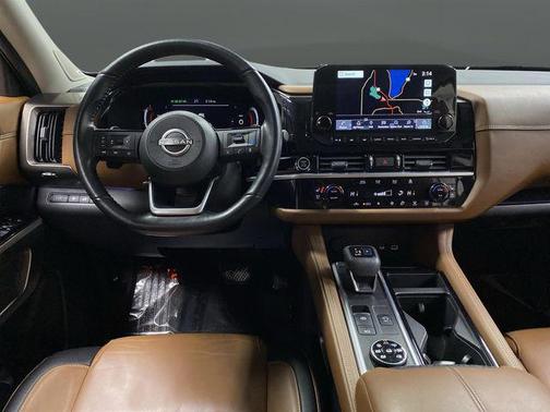 2022 Nissan Pathfinder Platinum 4WD