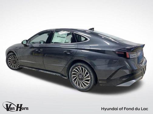 2025 Hyundai SONATA Hybrid SE