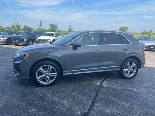 2020 Audi Q3 45 S line Premium