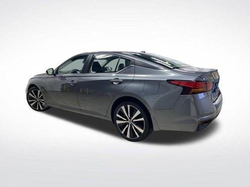 2020 Nissan Altima SR Intelligent AWD