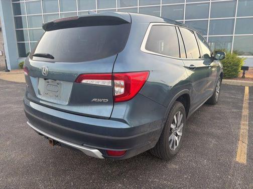 Blue 2019 Honda Pilot EX