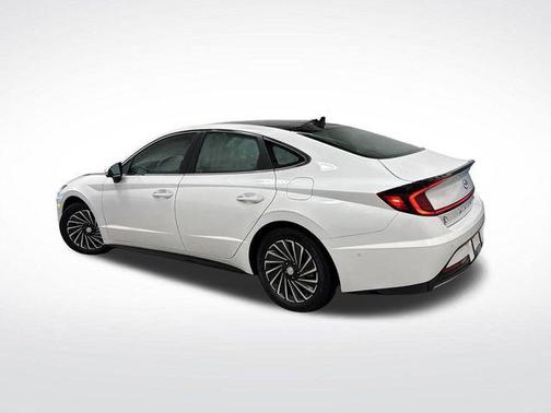 2022 Hyundai SONATA Hybrid Limited