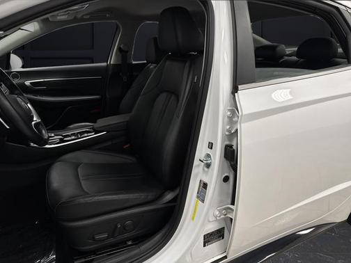 2022 Hyundai SONATA Hybrid Limited