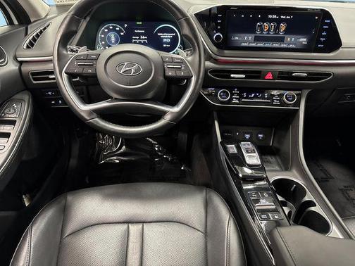 2022 Hyundai SONATA Hybrid Limited