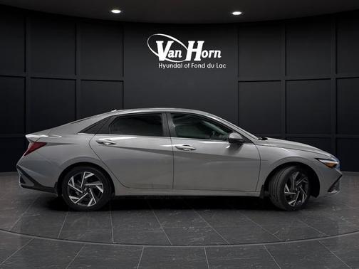 2024 Hyundai ELANTRA HEV Limited