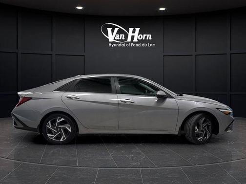 2024 Hyundai ELANTRA HEV Limited