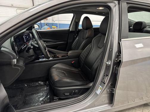 2024 Hyundai ELANTRA HEV Limited