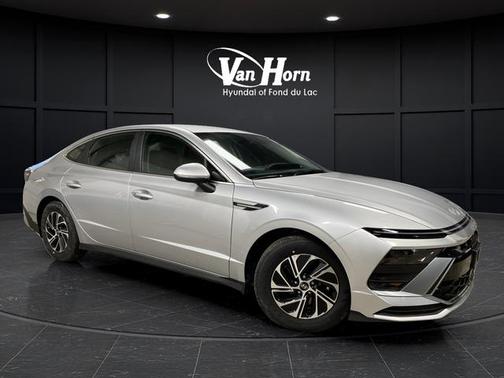 2026 Hyundai SONATA Hybrid Base