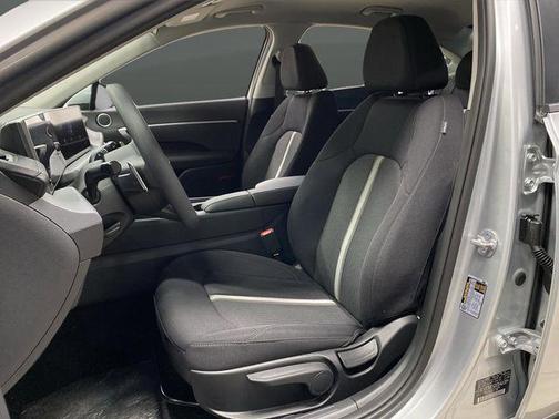 2026 Hyundai SONATA Hybrid Base